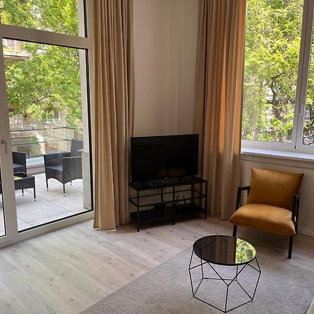 Skau Gajova Family Two Bedroom Apartment With A Terrace Free Parking Bratislava Extérieur photo