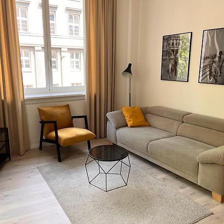 Skau Gajova Family Two Bedroom Apartment With A Terrace Free Parking Bratislava Extérieur photo