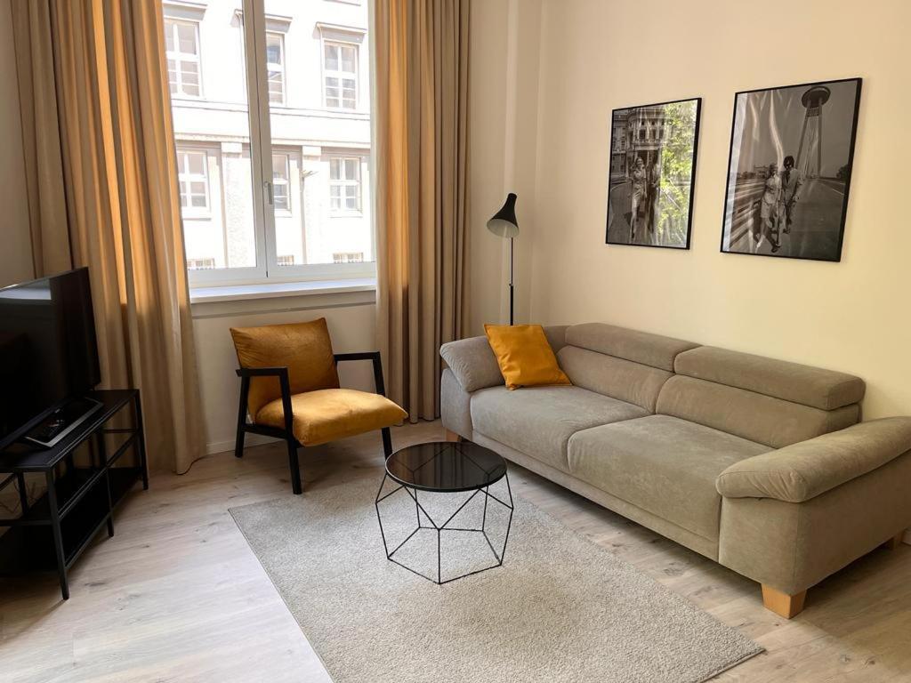 Skau Gajova Family Two Bedroom Apartment With A Terrace Free Parking Bratislava Extérieur photo